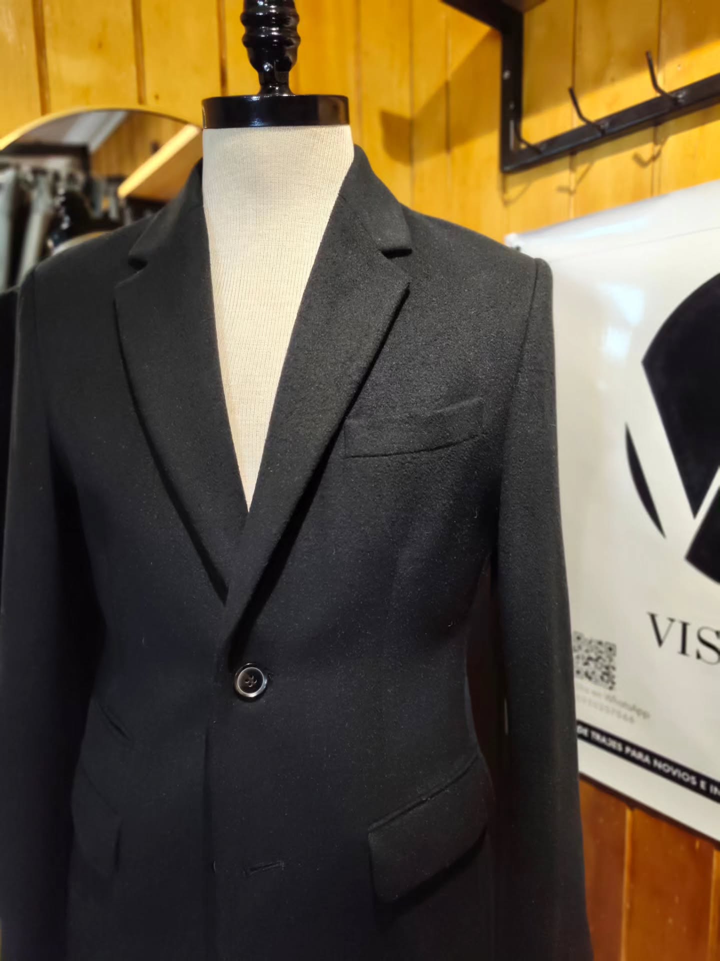 Abrigo Negro Ejecutivo STCO 3/4 – Talla M (48)