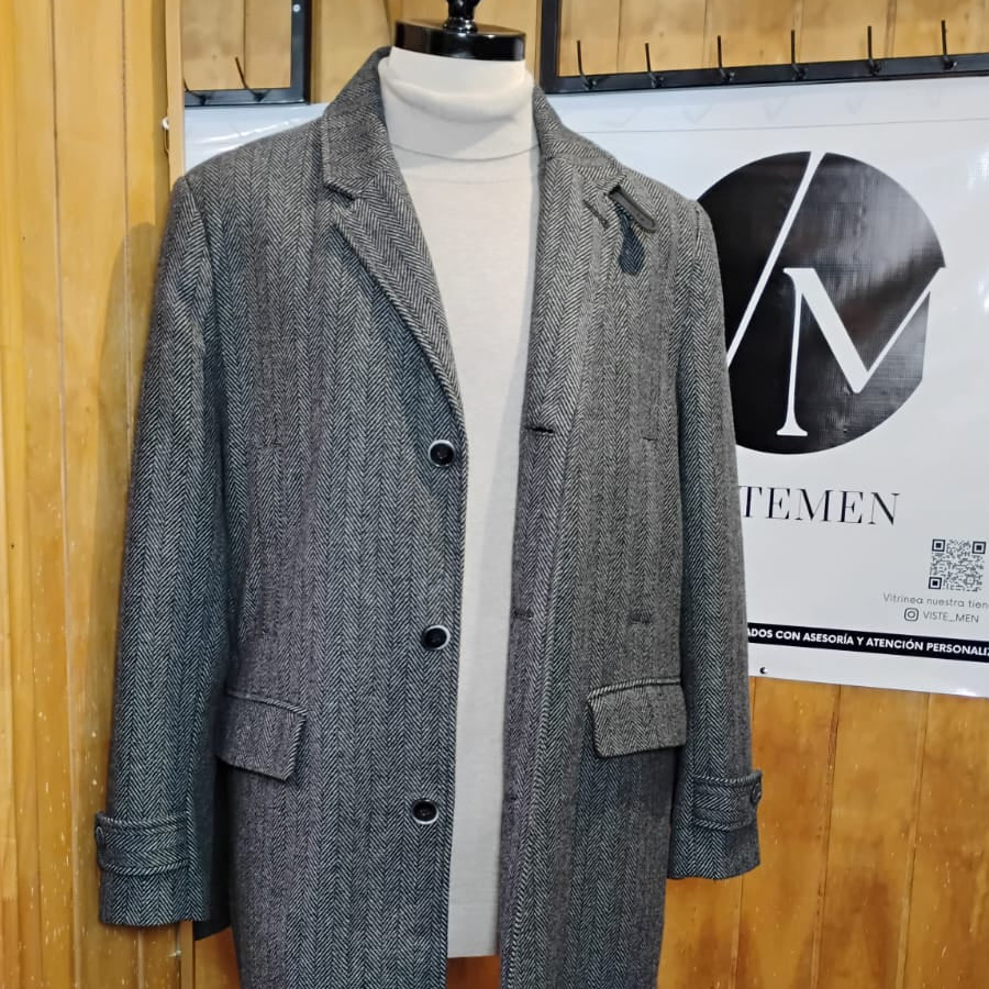 Abrigo Tweed Gris con Negro Talla 52 - Prenda Única