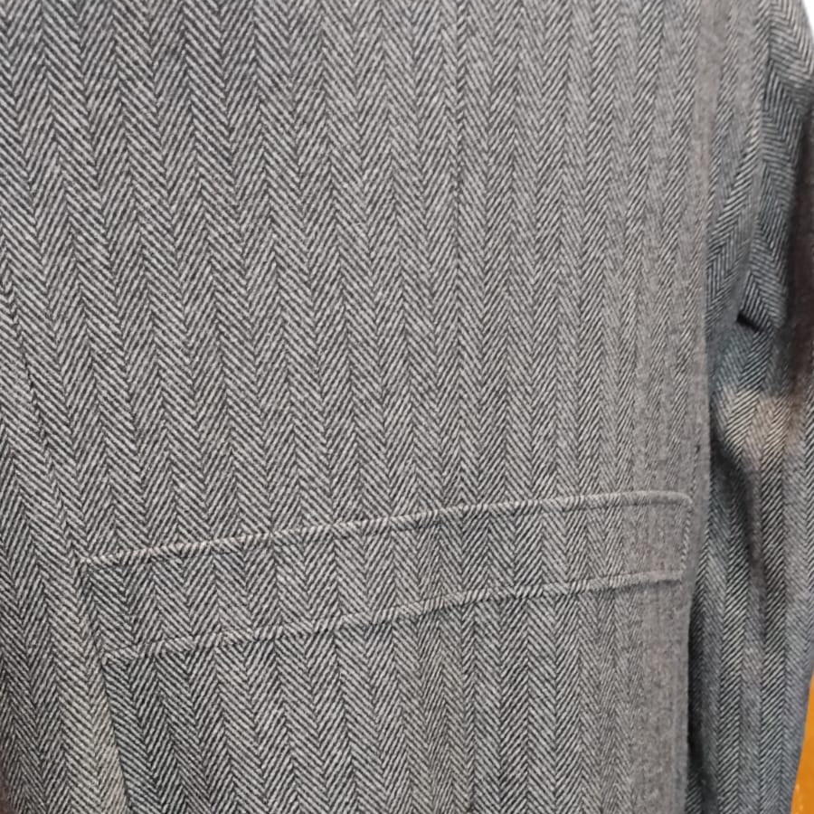 Abrigo Tweed Gris con Negro Talla 52 - Prenda Única