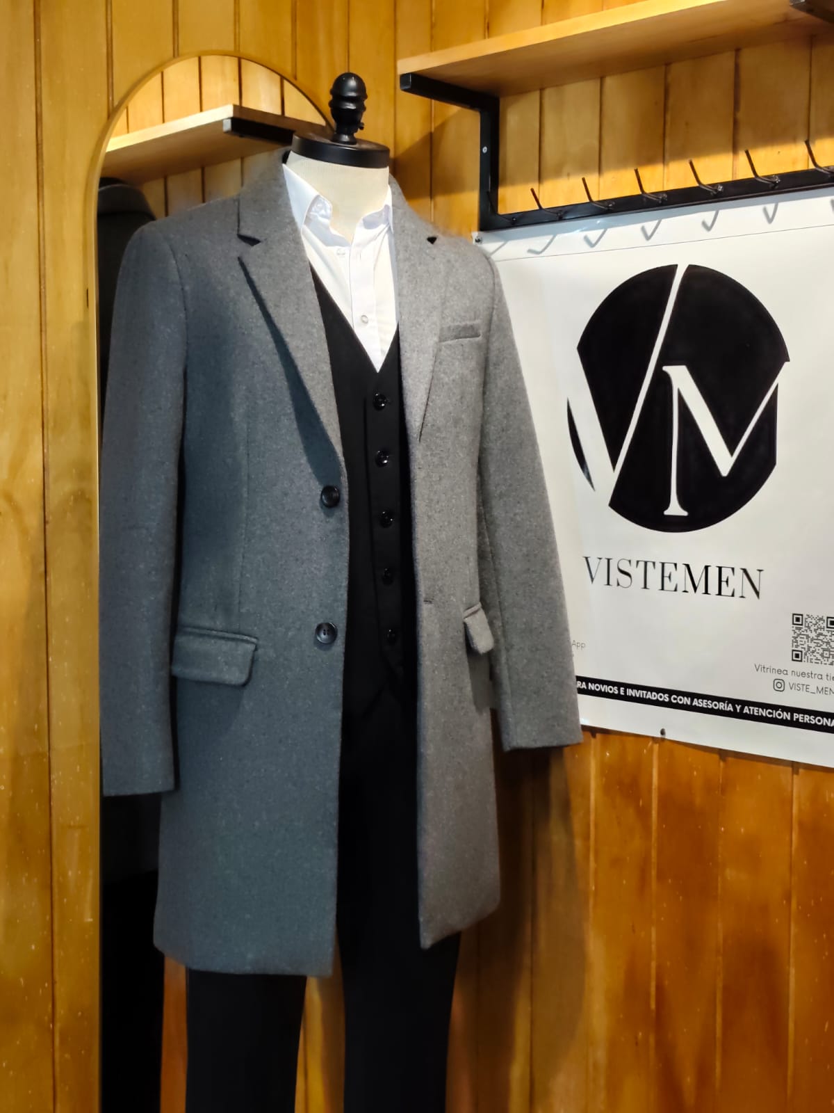 Abrigo Lana Gris | Estilo Atemporal | Talla S (46) | Vistemen