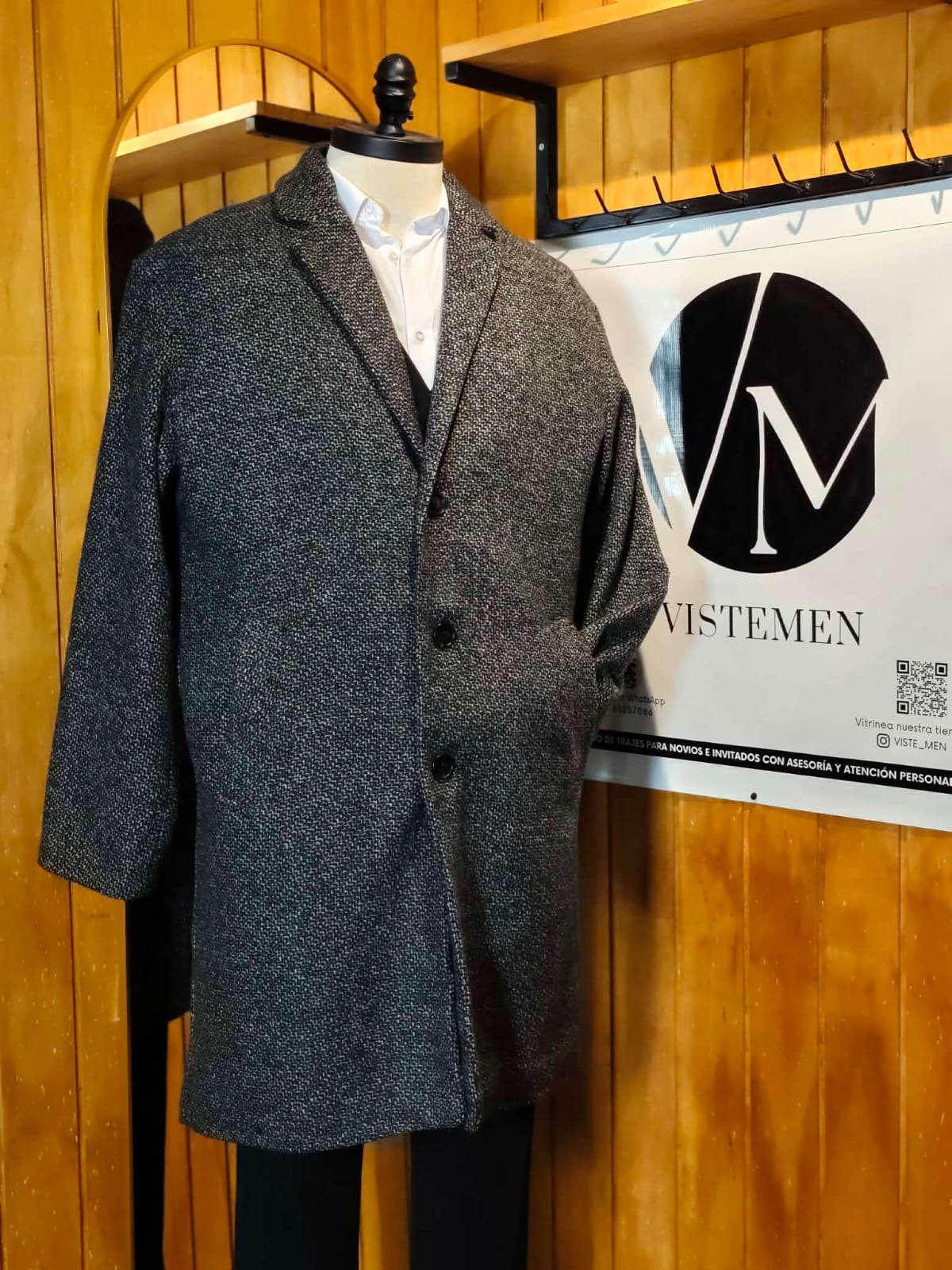 Abrigo Clride.n Lana Gris | Diseño Exclusivo | Talla XL (52) | Vistemen