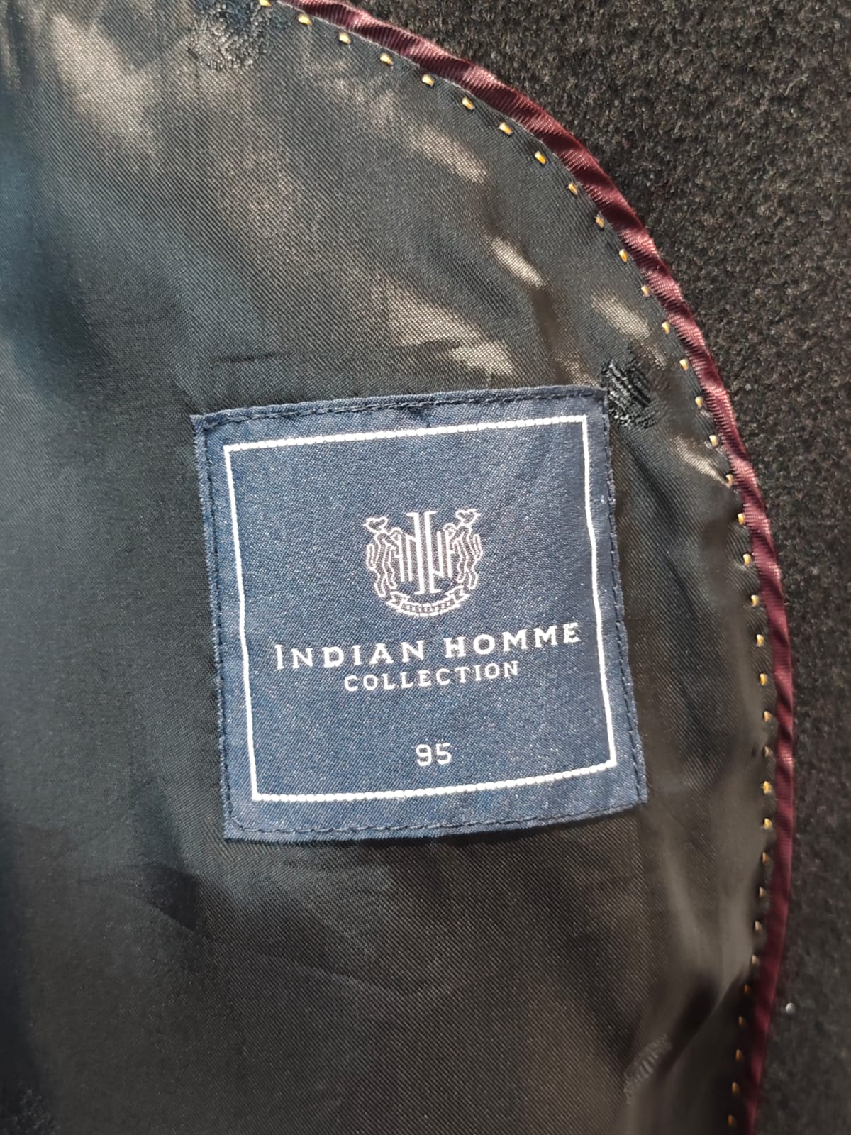 Abrigo India Home Collection | Lana y Cashmere Negro | Talla M (48) | Vistemen