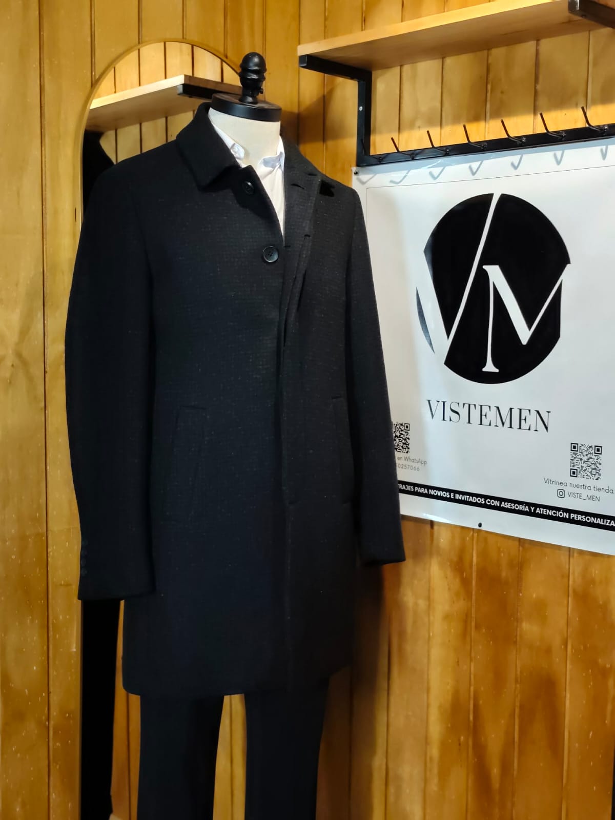 Abrigo French Connection Lana Negra | Diseño Exclusivo | Talla L (50) | Vistemen