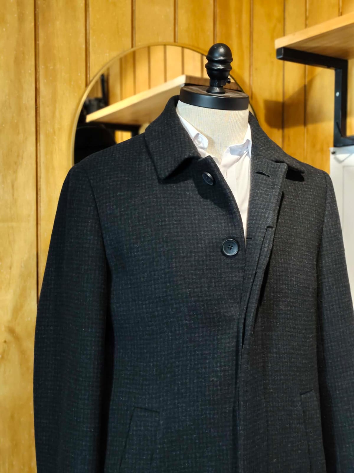 Abrigo French Connection Lana Negra | Diseño Exclusivo | Talla L (50) | Vistemen