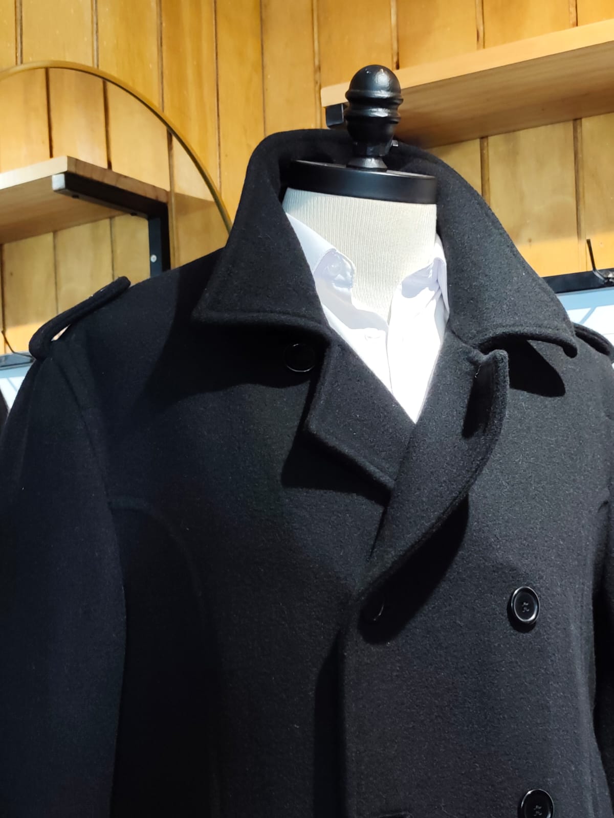Abrigo Burton Lana Negra | Cruzado Acolchado | Talla L (50) | Vistemen