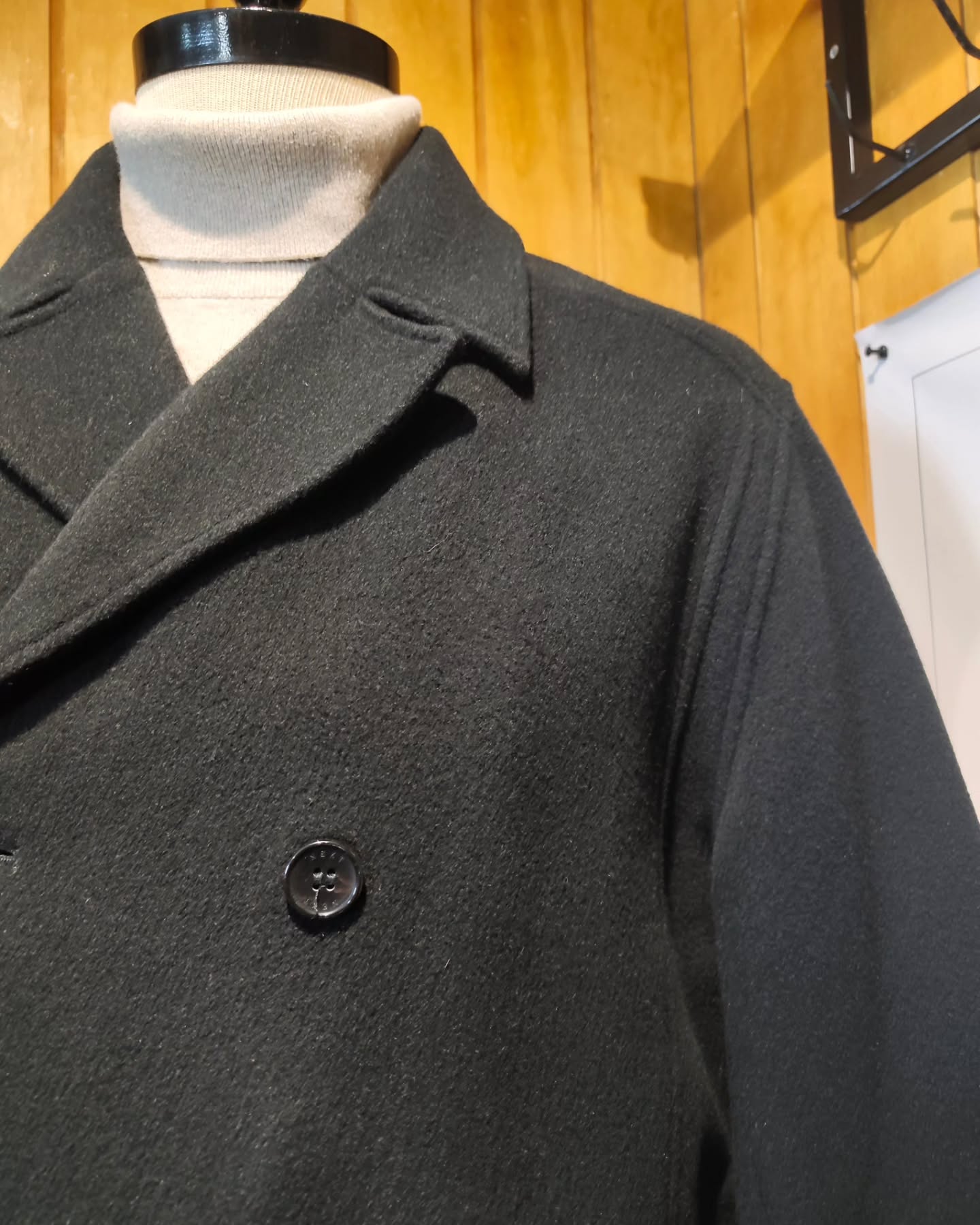 Abrigo Cruzado Next Negro Oversized – Talla M/L