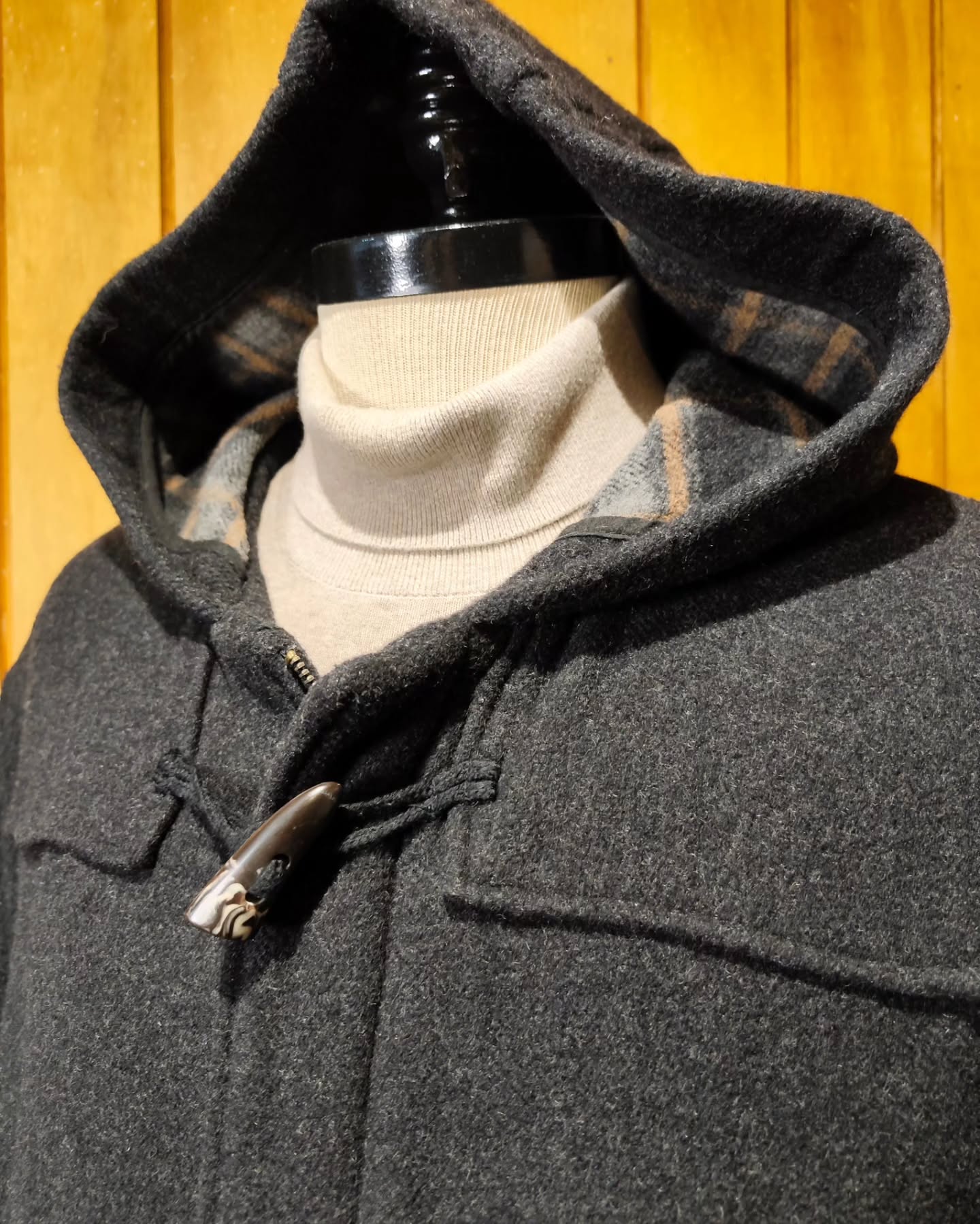 Abrigo Duffle Coat Trait Gris Carbón con Capucha – Talla XL (52)